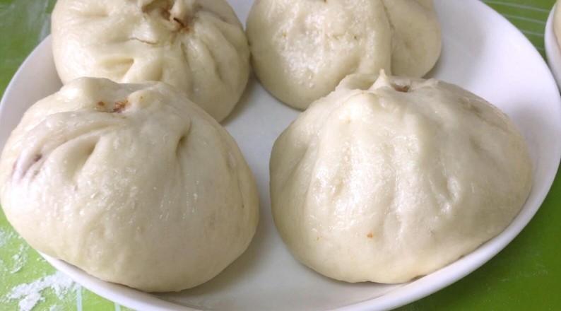 Homemade Steamed Buns with Fresh Meat, Tender and Juicy, Full of Meaty Flavor recipe
