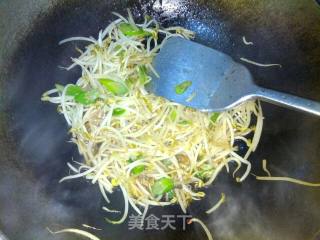 Mung Bean Sprouts Fried Cake Shreds recipe