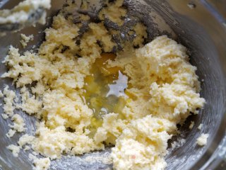 Matcha Honey Bean Pound Cake recipe