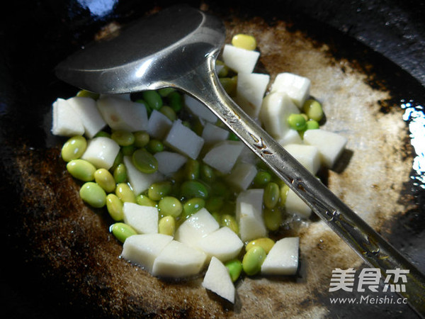 Stir-fried Chinese Yam with Pickled Vegetables and Edamame recipe