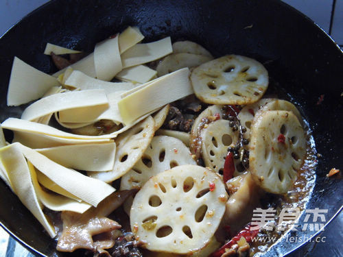 Griddle Spicy Chicken Combs recipe