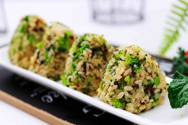 Calcium and Nourishing Sea Green Rice Ball recipe