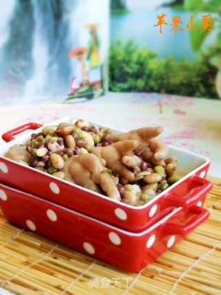 Bean and Chicken Feet recipe