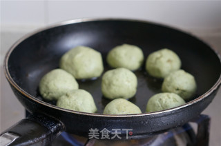 #春食野菜香#野香芹青团 recipe
