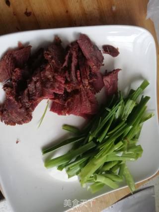 Stir-fried Beef with Garlic recipe