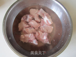Yam and Fungus Pork Ribs Soup recipe