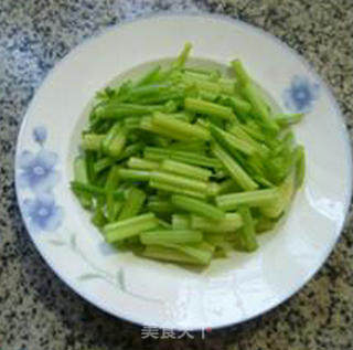 Celery Stir-fried Headless Shrimp recipe