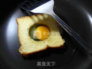 Fried Eggs on Toast recipe