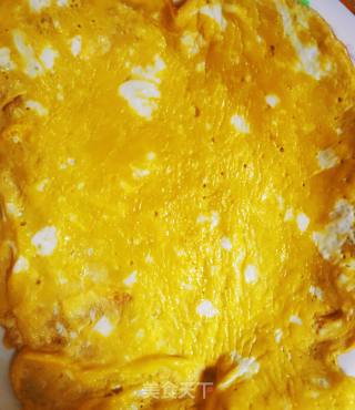 Steamed Carrot Fungus Omelet recipe