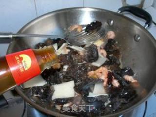 Fried Shrimp Balls with Yam Fungus recipe