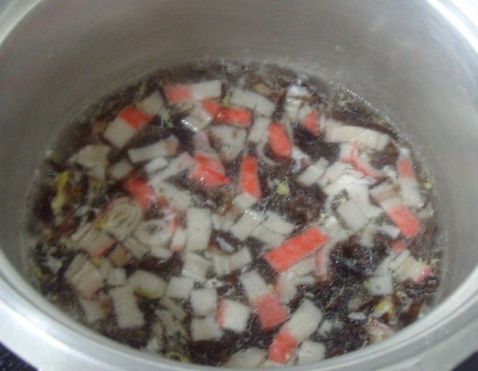 Crab Stick Egg Flower Seaweed Soup recipe