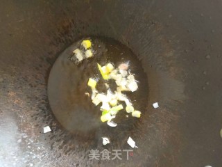 Hometown Traditional Snack-stir-fried Shredded Pork with Leek recipe