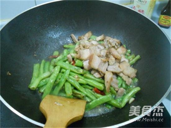 Fried Beans with Meat recipe