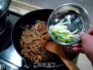 Home-cooked Pasta "mushroom Fried Noodles" recipe