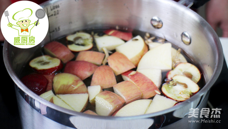 Apple and Hawthorn Malt Water, Moisturizing, Refreshing and Helping Digestion! --wei Chu recipe