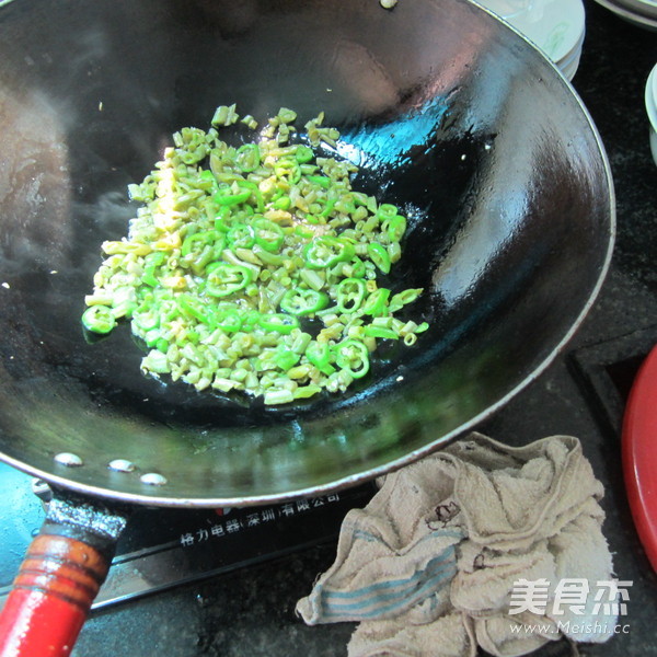 Fried Shrimp with Salted Beans recipe