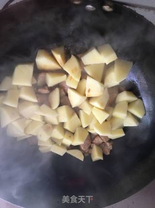 Potatoes and Pork Stewed Vermicelli recipe