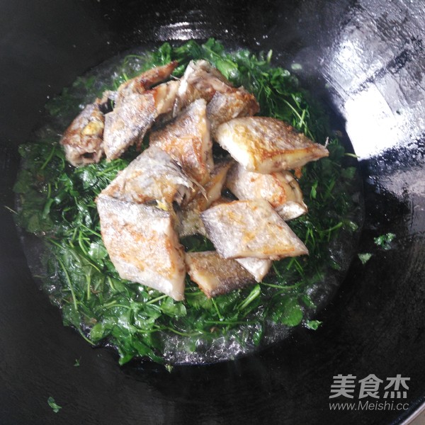 Hairtail with Fish recipe