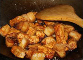 Roast Pork with Tea Tree Mushroom recipe