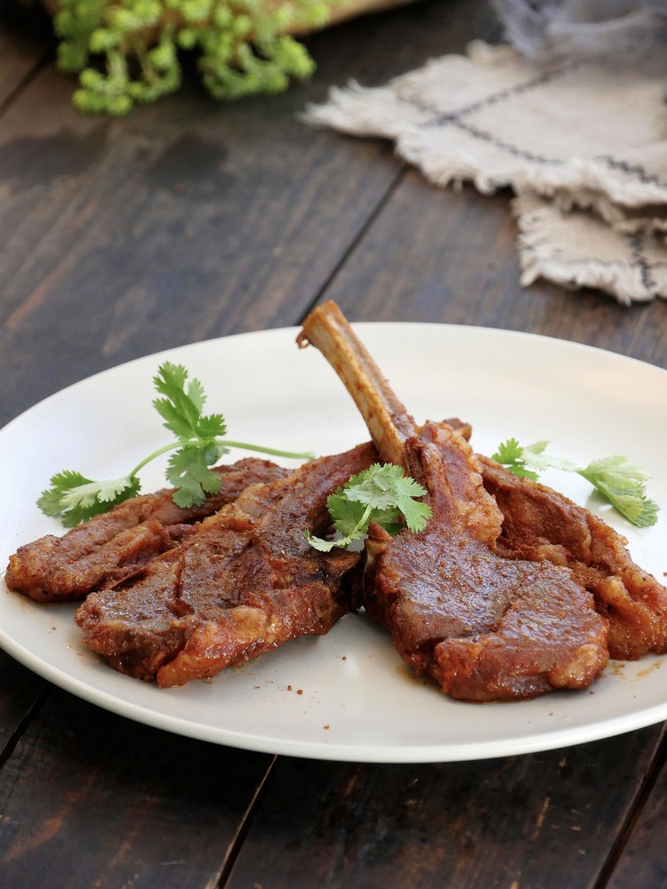 Fresh and Juicy Grilled French Lamb Chops