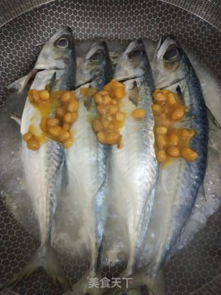 Mackerel with Bean Sauce recipe