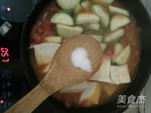 Colorful Sour Noodle Soup recipe
