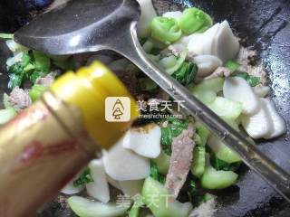 Stir-fried Rice Cake with Tenderloin and Greens recipe