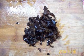 【autumn and Winter Green Shield】--- "garlic Carrot Soup with Carp" recipe