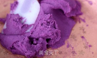 Net Red Purple Potato Brushed Fairy Bean Cake, Delicious to Fly! recipe