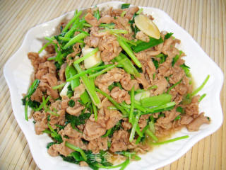 Stir-fried Lamb with Cilantro recipe