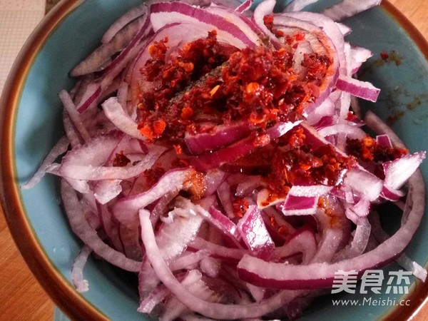 Cold and Refreshing Onion recipe