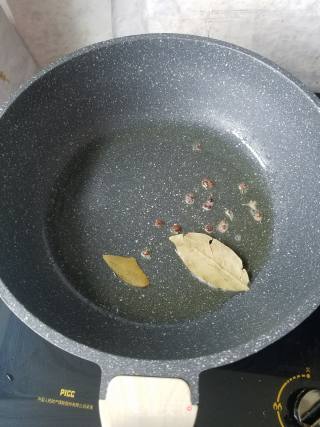 Beef Stew with Tomato Sauce and Potatoes recipe