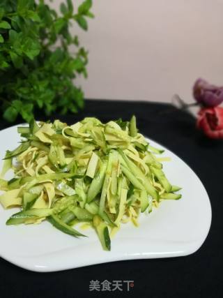 Tofu Skin Mixed with Cucumber recipe