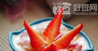 Strawberry Honey Yogurt recipe