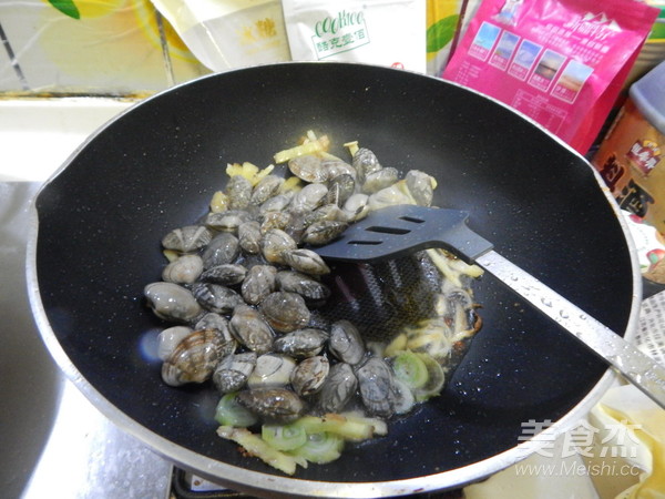 Stir-fried Clams recipe