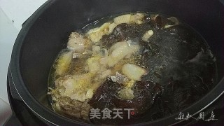 Stewed Chicken with Fungus recipe