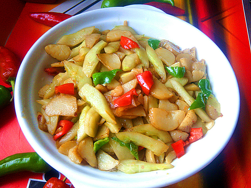 Fried Potato Chips with Old Cucumber recipe