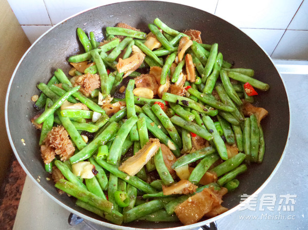 Stir-fried String Beans with Tripe recipe