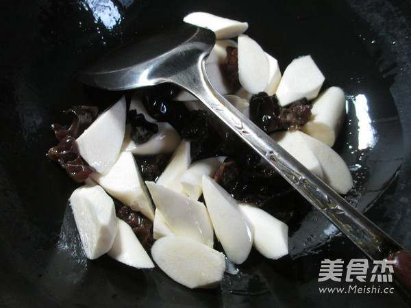 Black Fungus and White Boiled Orchid Tofu recipe