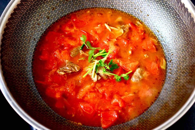 Beef Noodles with Tomato and Vegetables recipe