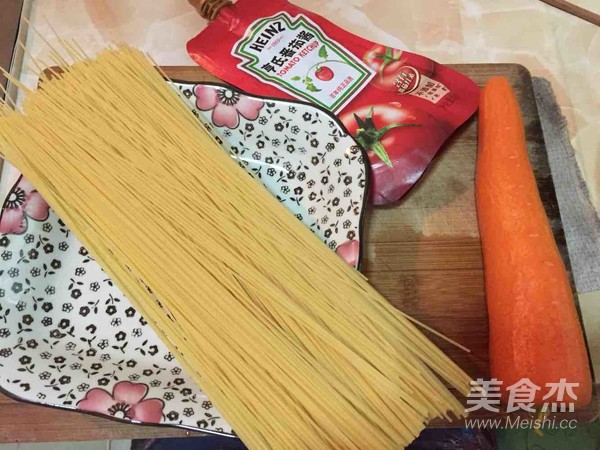 Spaghetti with Vegetarian Dishes recipe