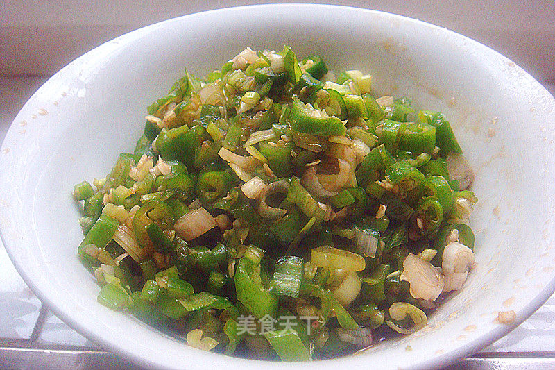 Challenge Your Throat [vinegar Mixed with Hot Peppers] recipe