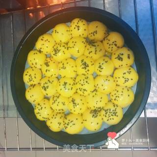 Bean Paste Meal Buns recipe