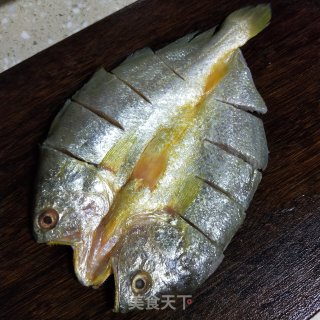 Steamed Yellow Croaker recipe