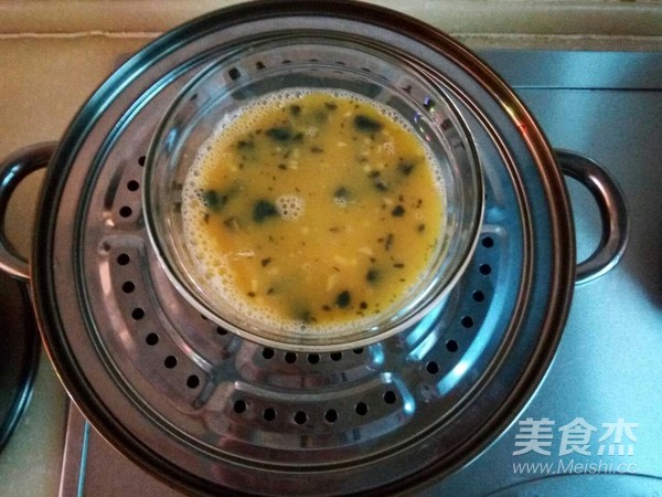 Steamed Eggs with Minced Ginger and Songhua recipe