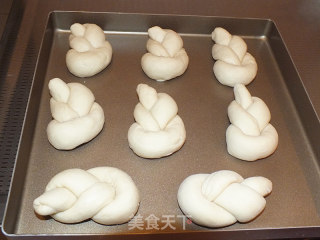 Kasda Knotted Bread recipe