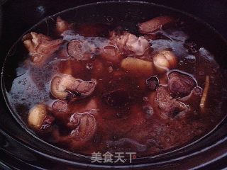 Stewed Pork Knuckles with Black Beans [good Tonic in Autumn] recipe