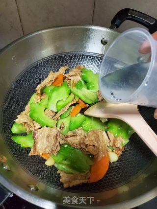 Bitter Melon Braised Yuba recipe