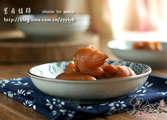 Marinated Pig's Trotters recipe