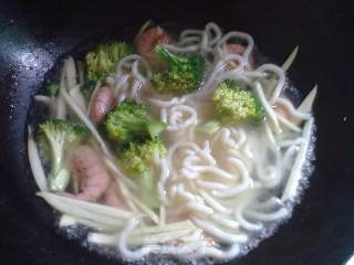 Shrimp Udon in Abalone Sauce recipe